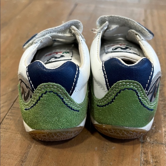 Naturino green suede leather hook and loop sneakers trainers US 5-5.5 toddler - Picture 4 of 9